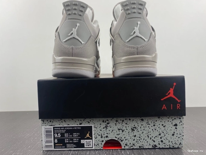 4  Jordan AQ9129-001 Moments Retro  Frozen 0822